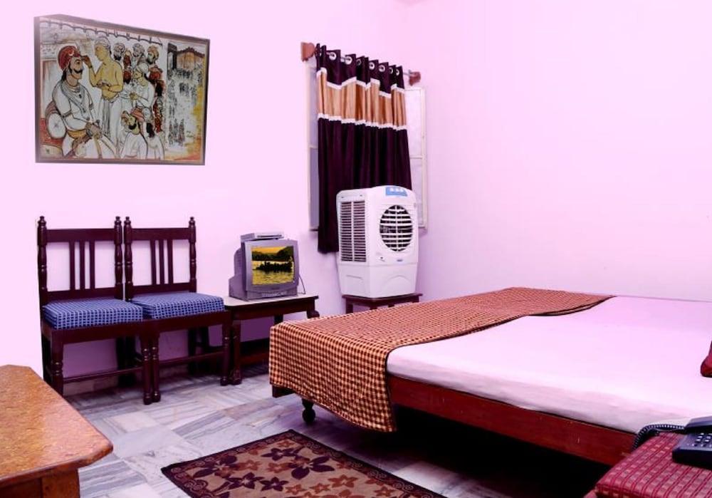 Super Oyo Flagship 72253 Jai Maa Palace Hotel Jaipur Luaran gambar